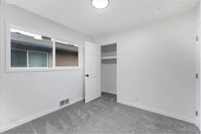 1114 N 1st Ave, Kelso, WA 98626 - Photo 19