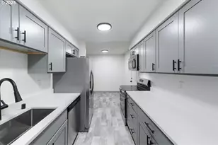 1114 N 1st Ave, Kelso, WA 98626 - Photo 15