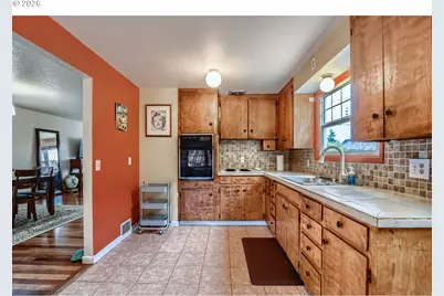 6105 NE 13th Ave, Portland, OR 97211 - Photo 5
