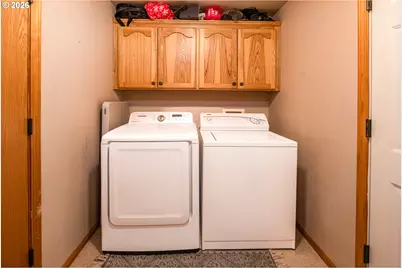 74 Sandalwood Loop, Creswell, OR 97426 - Photo 15