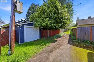5725 NE 32nd Pl, Portland, OR 97211 - Photo 31