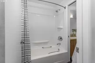 1485 Hallinan St, Lake Oswego, OR 97034 - Photo 25