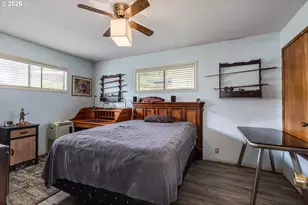 415 W D St, Rainier, OR 97048 - Photo 11