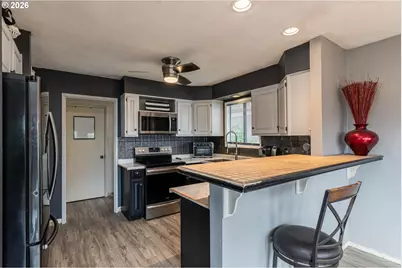 415 W D St, Rainier, OR 97048 - Photo 7