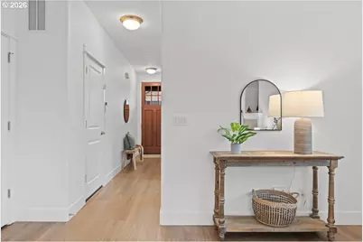 11595 SW Butte Ln, Beaverton, OR 97008 - Photo 9