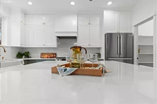 11595 SW Butte Ln, Beaverton, OR 97008 - Photo 19