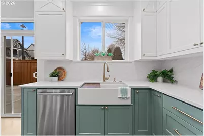 11595 SW Butte Ln, Beaverton, OR 97008 - Photo 15