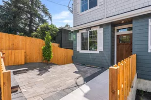 3614 SW Vermont St, Portland, OR 97219 - Photo 3