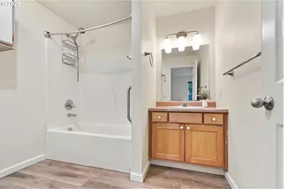 5156 SW Multnomah Blvd #E, Portland, OR 97219 - Photo 23
