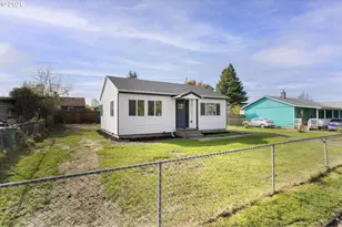 4915 NE 79th Ave, Portland, OR 97218 - Photo 3