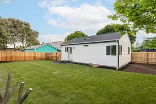 4915 NE 79th Ave, Portland, OR 97218 - Photo 5
