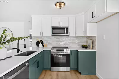 4915 NE 79th Ave, Portland, OR 97218 - Photo 11