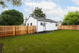 4915 NE 79th Ave, Portland, OR 97218 - Photo 3