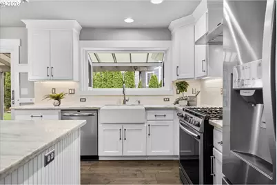 19055 Walling Cir, West Linn, OR 97068 - Photo 9