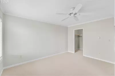 5050 S Landing Dr #202, Portland, OR 97239 - Photo 17