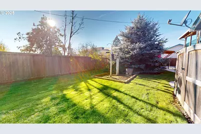 1671 T St, Springfield, OR 97477 - Photo 37