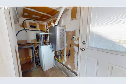 1671 T St, Springfield, OR 97477 - Photo 29