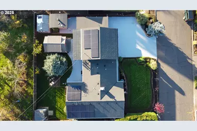 1671 T St, Springfield, OR 97477 - Photo 39