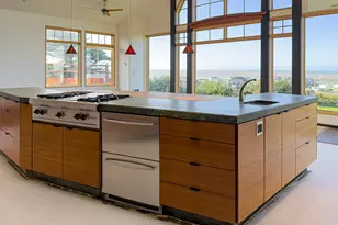 880 Ocean Dr SW, Bandon, OR 97411 - Photo 15