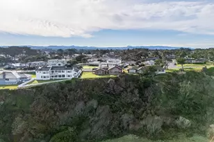 880 Ocean Dr SW, Bandon, OR 97411 - Photo 3