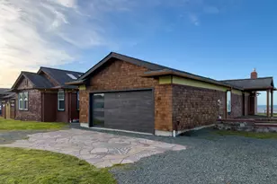 880 Ocean Dr SW, Bandon, OR 97411 - Photo 7