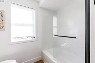 11990 SW Corby Dr, Portland, OR 97225 - Photo 25