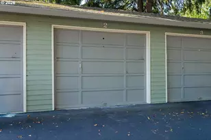 11990 SW Corby Dr, Portland, OR 97225 - Photo 27