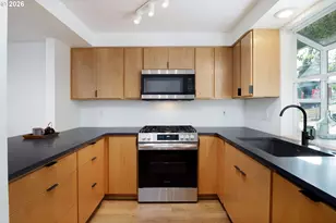 11990 SW Corby Dr, Portland, OR 97225 - Photo 7