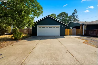 732 N College St, Newberg, OR 97132 - Photo 27