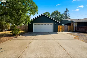 732 N College St, Newberg, OR 97132 - Photo 27