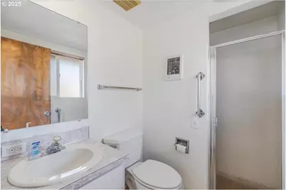 16780 SW Royalty Pkwy, King City, OR 97224 - Photo 23