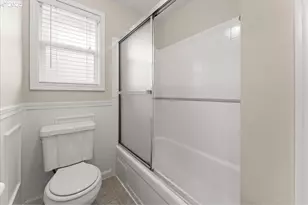 20624 SW Rosa Dr, Beaverton, OR 97078 - Photo 23