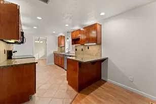 20624 SW Rosa Dr, Beaverton, OR 97078 - Photo 13