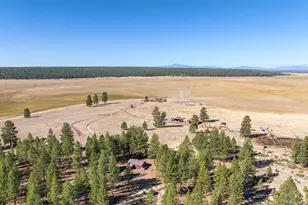 300 49 Rd Silverlake Hwy, Chiloquin, OR 97624 - Photo 9