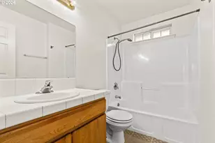 4759 Melody Ln, Roseburg, OR 97471 - Photo 9