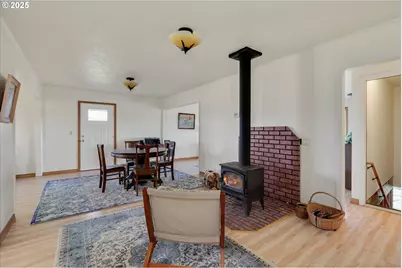 9030 NW Pike Rd, Yamhill, OR 97148 - Photo 9