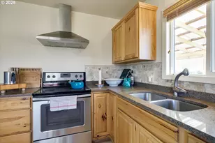 9030 NW Pike Rd, Yamhill, OR 97148 - Photo 15