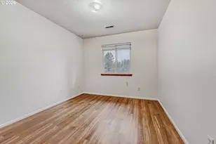 15975 SE Mary Ann Ln, Milwaukie, OR 97267 - Photo 23