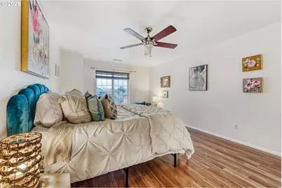 15975 SE Mary Ann Ln, Milwaukie, OR 97267 - Photo 17