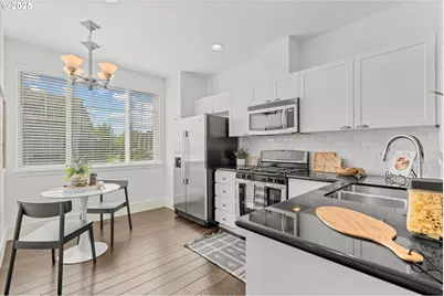 806 NW 118th Ave #103, Portland, OR 97229 - Photo 15