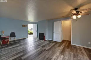 870 S Holladay Dr, Seaside, OR 97138 - Photo 13