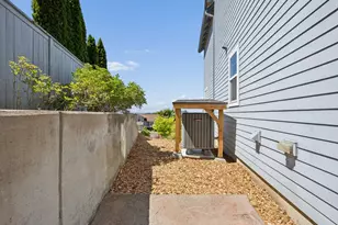 7042 SE 116th Ave, Portland, OR 97266 - Photo 43