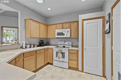 8008 NE 21st Way, Vancouver, WA 98664 - Photo 17
