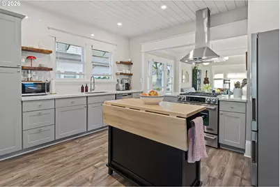 9941 N Willamette Blvd, Portland, OR 97203 - Photo 27