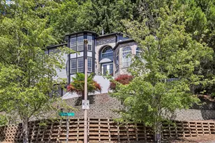 9750 SE Westview Ct, Happy Valley, OR 97086 - Photo 3