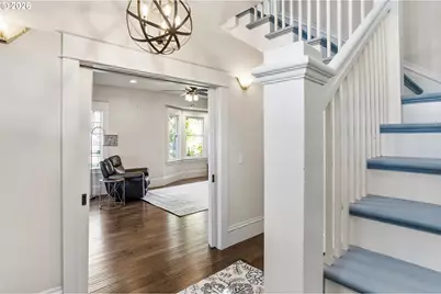 710 W 11th Ave, Eugene, OR 97402 - Photo 7