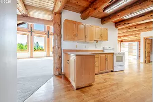 330 S Bay Rd, Toledo, OR 97391 - Photo 7