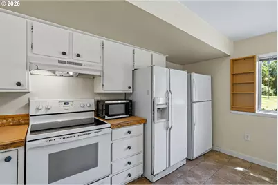 9540 SW Terwilliger Blvd, Portland, OR 97219 - Photo 13