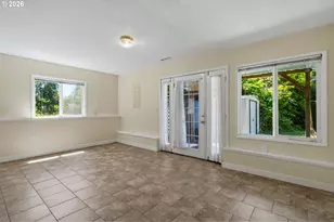 9540 SW Terwilliger Blvd, Portland, OR 97219 - Photo 17
