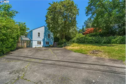 9540 SW Terwilliger Blvd, Portland, OR 97219 - Photo 5